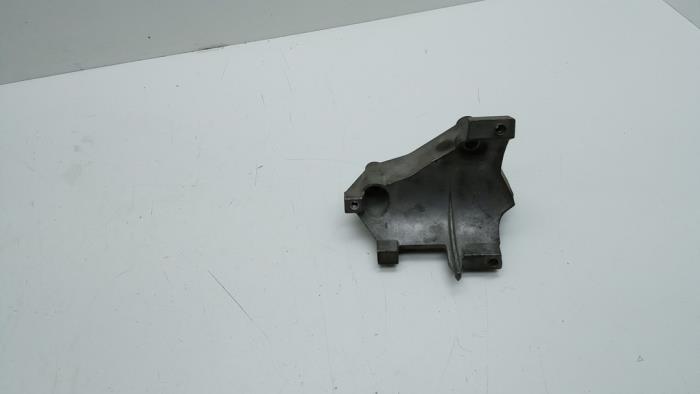 Gebruikte Airco deel (div) Saab 9-5 (YS3E) 2.0t 16V Prijs € 30,00 Margeregeling aangeboden door Auto Demontage Elferink B.V.