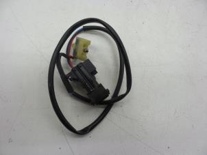 Gebruikte Sensor (overige) Saab 9-3 I (YS3D) 2.2 TiD 16V Prijs € 25,00 Margeregeling aangeboden door Auto Demontage Elferink B.V.