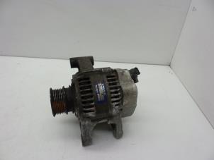 Gebruikte Dynamo Volvo 850 Estate 2.5i 10V Prijs € 50,00 Margeregeling aangeboden door Auto Demontage Elferink B.V.