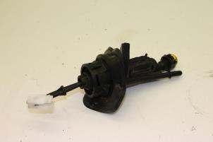 Gebruikte Koppelingspomp Volvo V50 (MW) 1.8 16V Prijs € 25,00 Margeregeling aangeboden door Auto Demontage Elferink B.V.