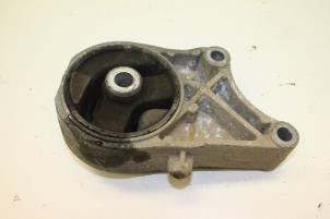 Gebruikte Motorrubber Saab 9-3 Sport Estate (YS3F) 1.9 TiD Prijs € 25,00 Margeregeling aangeboden door Auto Demontage Elferink B.V.