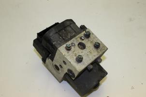 Gebruikte ABS Pomp Saab 900 II 2.3,S,SE,Si 16V Prijs € 100,00 Margeregeling aangeboden door Auto Demontage Elferink B.V.