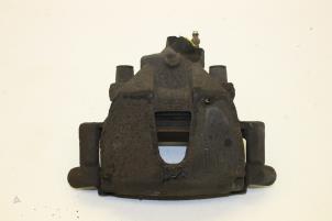 Gebruikte Remklauw (Tang) links-voor Volvo S40 (MS) 1.6 D 16V Prijs € 50,00 Margeregeling aangeboden door Auto Demontage Elferink B.V.