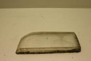 Gebruikte Koplampglas links Volvo 850 Estate 2.5i 10V Prijs € 25,00 Margeregeling aangeboden door Auto Demontage Elferink B.V.