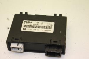 Gebruikte Module PDC Saab 9-3 II Sport Sedan (YS3F) 2.2 TiD 16V Prijs € 60,00 Margeregeling aangeboden door Auto Demontage Elferink B.V.