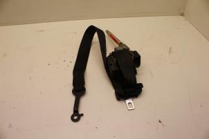 Gebruikte Gordelspanner rechts Saab 9000 CS 2.0i 16V Prijs € 75,00 Margeregeling aangeboden door Auto Demontage Elferink B.V.