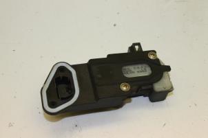 Gebruikte Motor Centrale Deurvergrendeling Volvo S40 (MS) 2.0 D 16V Prijs € 25,00 Margeregeling aangeboden door Auto Demontage Elferink B.V.