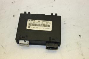 Gebruikte Module PDC Saab 9-3 Sport Estate (YS3F) 1.9 TiD 16V Prijs € 60,00 Margeregeling aangeboden door Auto Demontage Elferink B.V.