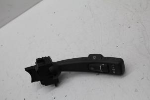 Gebruikte Ruitenwis Schakelaar Volvo S40 (MS) 2.5 T5 20V Prijs € 25,00 Margeregeling aangeboden door Auto Demontage Elferink B.V.