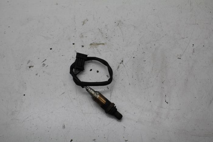 Gebruikte Lambda Sonde Saab 900 II (YS3D) 2.5 SE V6 24V Prijs € 50,00 Margeregeling aangeboden door Auto Demontage Elferink B.V.