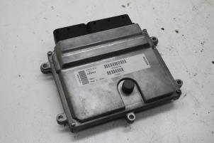 Gebruikte Inspuitcomputer Volvo V50 (MW) 2.4 20V Prijs € 125,00 Margeregeling aangeboden door Auto Demontage Elferink B.V.