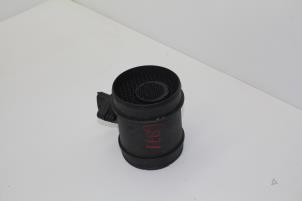 Gebruikte Luchtmassameter Saab 9-5 Estate (YS3E) 3.0 TiD V6 24V Prijs € 75,00 Margeregeling aangeboden door Auto Demontage Elferink B.V.