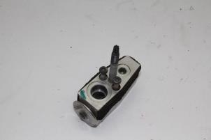 Gebruikte Airco deel (div) Saab 9-5 (YS3G) 2.0 TiD 16V Prijs € 25,00 Margeregeling aangeboden door Auto Demontage Elferink B.V.