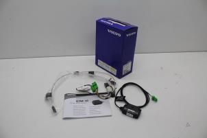 Gebruikte Antenne Volvo S60 Prijs € 40,00 Margeregeling aangeboden door Auto Demontage Elferink B.V.