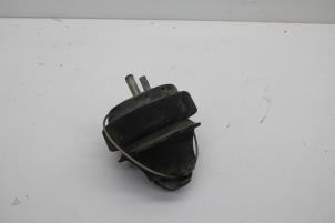 Gebruikte Motorrubber Volvo XC70 (SZ) XC70 2.4 T 20V Prijs € 25,00 Margeregeling aangeboden door Auto Demontage Elferink B.V.