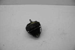 Gebruikte Motorrubber Volvo XC70 (SZ) XC70 2.4 T 20V Prijs € 25,00 Margeregeling aangeboden door Auto Demontage Elferink B.V.