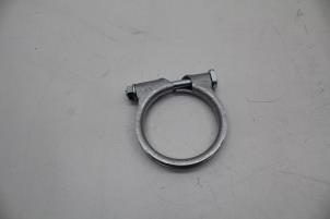 Nieuwe Uitlaatsteun Volvo 9-Serie Prijs € 30,25 Inclusief btw aangeboden door Auto Demontage Elferink B.V.