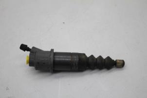 Gebruikte Koppeling Hulp Cilinder Volvo 940 I Estate 2.3i (LPT) Polar Prijs € 25,00 Margeregeling aangeboden door Auto Demontage Elferink B.V.