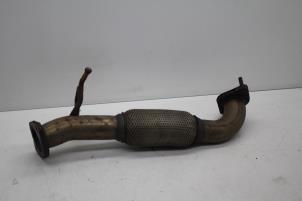 Gebruikte Voordemper Uitlaat Volvo C30 (EK/MK) 1.6 D 16V Prijs € 50,00 Margeregeling aangeboden door Auto Demontage Elferink B.V.