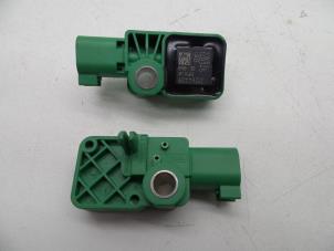 Gebruikte Airbag Sensor Volvo S80 (AR/AS) 2.4 D5 20V 180 Prijs € 50,00 Margeregeling aangeboden door Auto Demontage Elferink B.V.