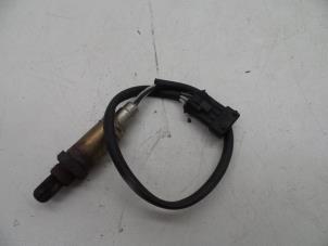 Gebruikte Lambda Sonde Saab 900 II (YS3D) 2.5 SE V6 24V Prijs € 50,00 Margeregeling aangeboden door Auto Demontage Elferink B.V.