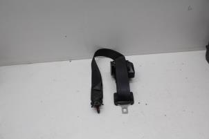 Gebruikte Veiligheidsgordel rechts-achter Saab 9-3 I (YS3D) 2.0t 16V Ecopower Prijs € 50,00 Margeregeling aangeboden door Auto Demontage Elferink B.V.