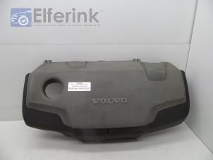 Gebruikte Motor Beschermplaat Volvo XC70 (SZ) XC70 2.4 D5 20V Prijs € 30,00 Margeregeling aangeboden door Auto Demontage Elferink B.V.