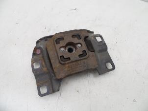 Gebruikte Motorrubber Volvo V50 (MW) 1.8 16V Prijs € 25,00 Margeregeling aangeboden door Auto Demontage Elferink B.V.