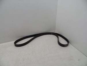 Gebruikte Distributieriem Saab 9-5 Prijs € 25,00 Margeregeling aangeboden door Auto Demontage Elferink B.V.