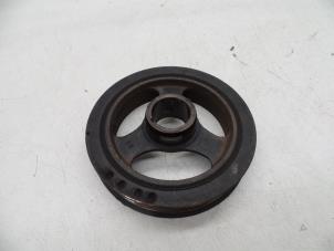 Gebruikte Krukas Poelie Saab 9000 CS 2.3i 16V CSE Prijs € 40,00 Margeregeling aangeboden door Auto Demontage Elferink B.V.