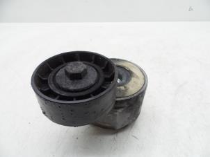 Gebruikte Spanrol Multiriem Saab 9-5 (YS3E) 1.9 TiD 16V Prijs € 25,00 Margeregeling aangeboden door Auto Demontage Elferink B.V.