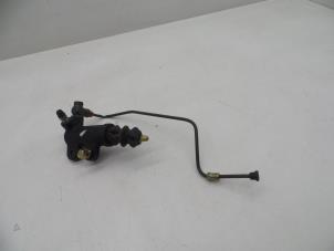 Gebruikte Koppeling Hulp Cilinder Volvo S40 Prijs € 50,00 Margeregeling aangeboden door Auto Demontage Elferink B.V.