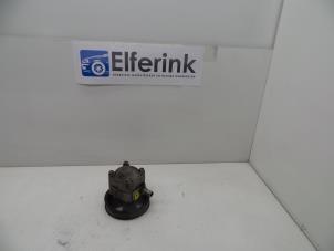 Gebruikte Pomp Servo Volvo V70 (SW) 2.5 D Prijs € 100,00 Margeregeling aangeboden door Auto Demontage Elferink B.V.