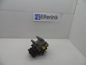 Gebruikte Aircopomp Saab 9-7X 4.2i V6 24V AWD Prijs € 100,00 Margeregeling aangeboden door Auto Demontage Elferink B.V.