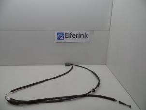 Gebruikte Handrem Kabel Saab 9-5 (YS3G) 2.0 TiD 16V Prijs € 25,00 Margeregeling aangeboden door Auto Demontage Elferink B.V.