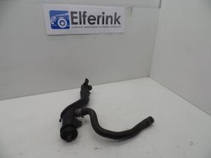 Gebruikte Oliedop Volvo V70 (BW) 2.0 D 16V Prijs € 25,00 Margeregeling aangeboden door Auto Demontage Elferink B.V.