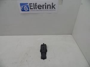 Gebruikte Computer Diversen Volvo V40 (MV) 1.6 D2 Prijs € 40,00 Margeregeling aangeboden door Auto Demontage Elferink B.V.