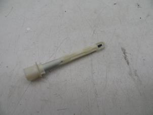 Gebruikte Sensor Temperatuur binnen Saab 9-5 (YS3G) 2.0 TiD 16V Prijs € 25,00 Margeregeling aangeboden door Auto Demontage Elferink B.V.