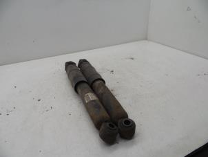 Gebruikte Schokbreker set Opel Combo (Corsa C) 1.3 CDTI 16V Prijs € 40,00 Margeregeling aangeboden door Auto Demontage Elferink B.V.