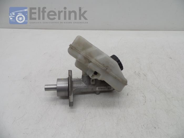 Master cylinder Opel Combo