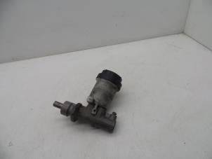 Gebruikte Hoofdremcilinder Volvo V40 (VW) 1.8 16V Prijs € 40,00 Margeregeling aangeboden door Auto Demontage Elferink B.V.