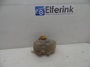 Gebruikte Expansievat Opel Corsa D 1.3 CDTi 16V ecoFLEX Prijs € 25,00 Margeregeling aangeboden door Auto Demontage Elferink B.V.