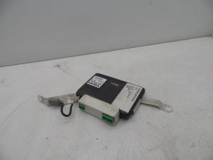 Gebruikte Module Telefoon Volvo V70 (SW) 2.4 T 20V Prijs € 25,00 Margeregeling aangeboden door Auto Demontage Elferink B.V.
