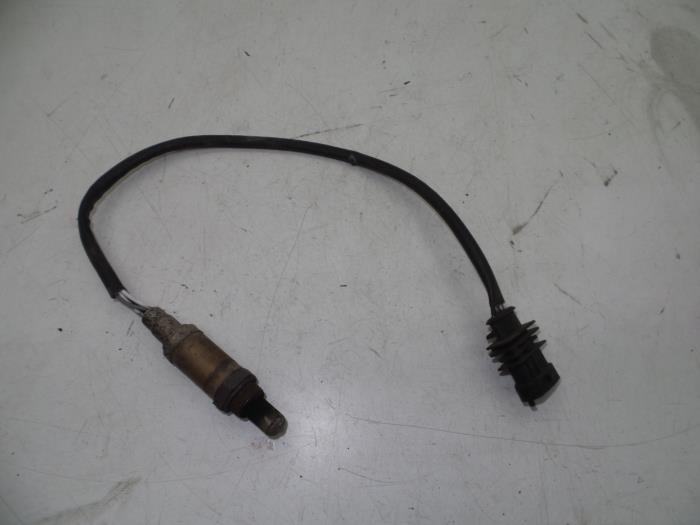 Gebruikte Lambda Sonde Opel Corsa B (73/78/79) 1.0i 12V Prijs € 50,00 Margeregeling aangeboden door Auto Demontage Elferink B.V.