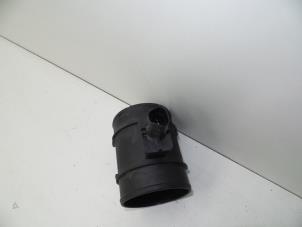 Gebruikte Luchtmassameter Opel Insignia 1.8 16V Ecotec Prijs € 45,00 Margeregeling aangeboden door Auto Demontage Elferink B.V.