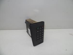 Gebruikte Telefoon Module Volvo V70 (SW) 2.4 20V 170 Prijs € 50,00 Margeregeling aangeboden door Auto Demontage Elferink B.V.