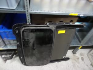 Gebruikte Schuifdak Volvo S80 (AR/AS) 2.4 D5 20V 180 Prijs € 125,00 Margeregeling aangeboden door Auto Demontage Elferink B.V.