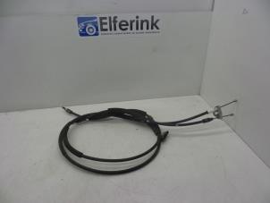 Gebruikte Handrem Kabel Volvo C70 (MC) 2.5 T5 20V Prijs € 25,00 Margeregeling aangeboden door Auto Demontage Elferink B.V.