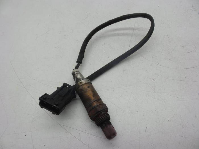 Gebruikte Lambda Sonde Saab 900 II (YS3D) 2.5 SE V6 24V Prijs € 50,00 Margeregeling aangeboden door Auto Demontage Elferink B.V.