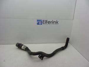 Gebruikte Vulpijp Brandstoftank Saab 9-3 II (YS3F) 2.0T 16V Prijs € 50,00 Margeregeling aangeboden door Auto Demontage Elferink B.V.